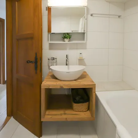 Royal 4 By Interhome Verbier